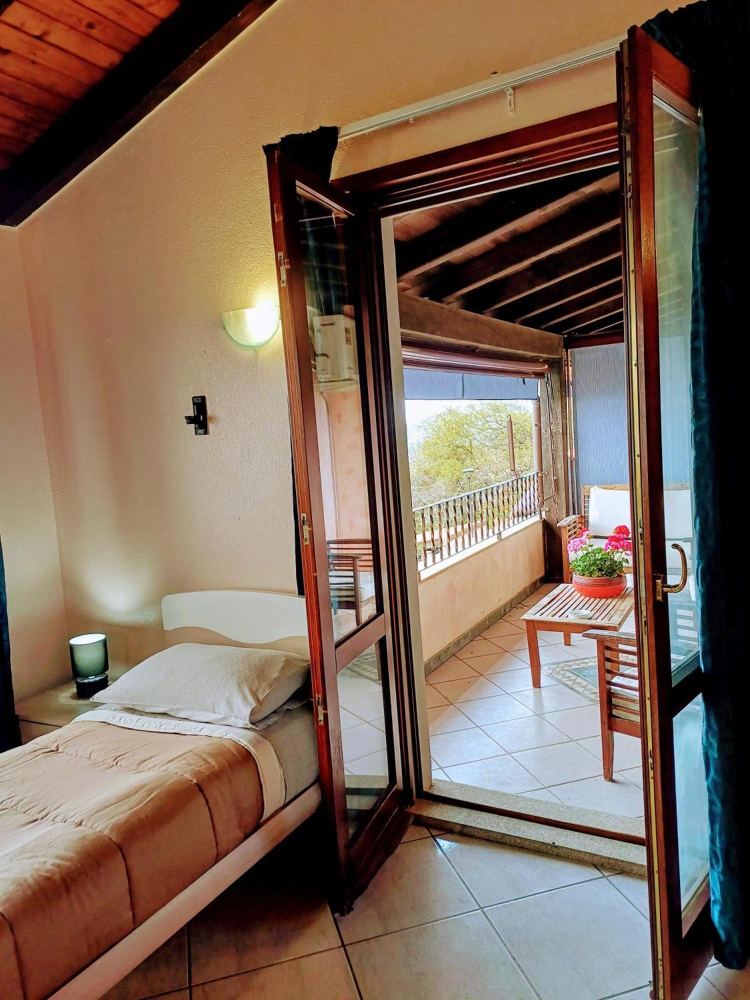 Monti E Mare Bed & Breakfast Ланузеи Екстериор снимка